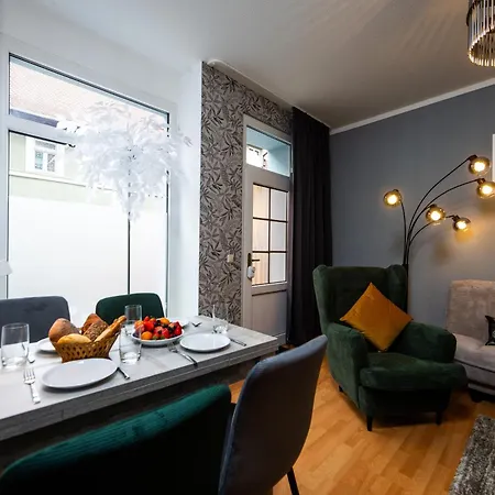 Neu-altstadt Am Augustinerkloster Apartment *